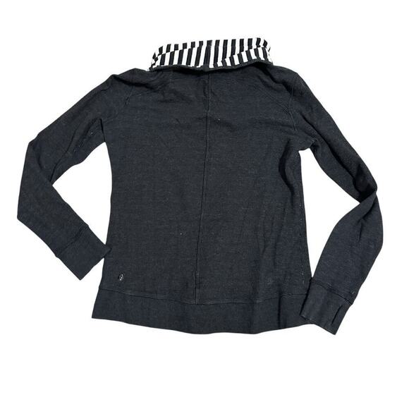 Lululemon in a cinch cowl long sleeve gray striped long sleeve sweater size 6 - Picture 4 of 8